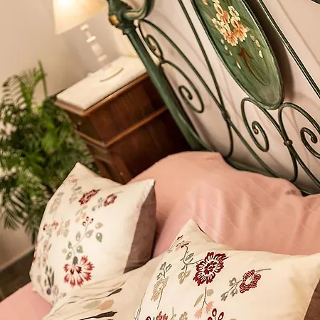 Antica Ospitalità Del Borgo * Syracuse